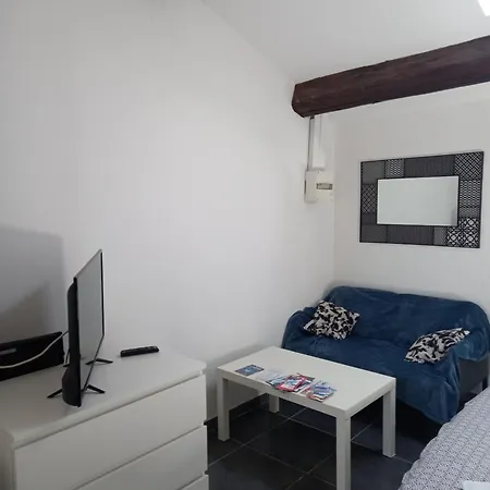 Apartment Cosy 5 Mn De La Gare 10 Mn Des Plages Sete